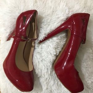 Nine West pumps